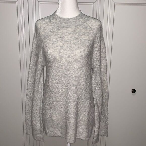 Loft Gray Long Sleeve Sweater Size S - Picture 1 of 10